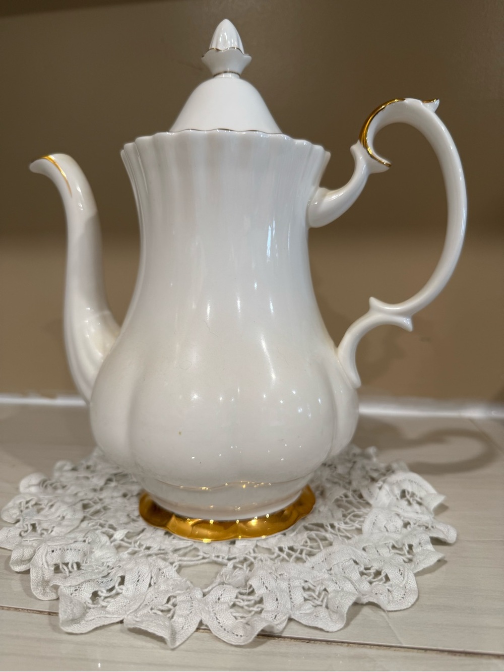 Royal Albert Val D’Or Elegant White Bone China Coffee/Tea Pot with Gold Trim